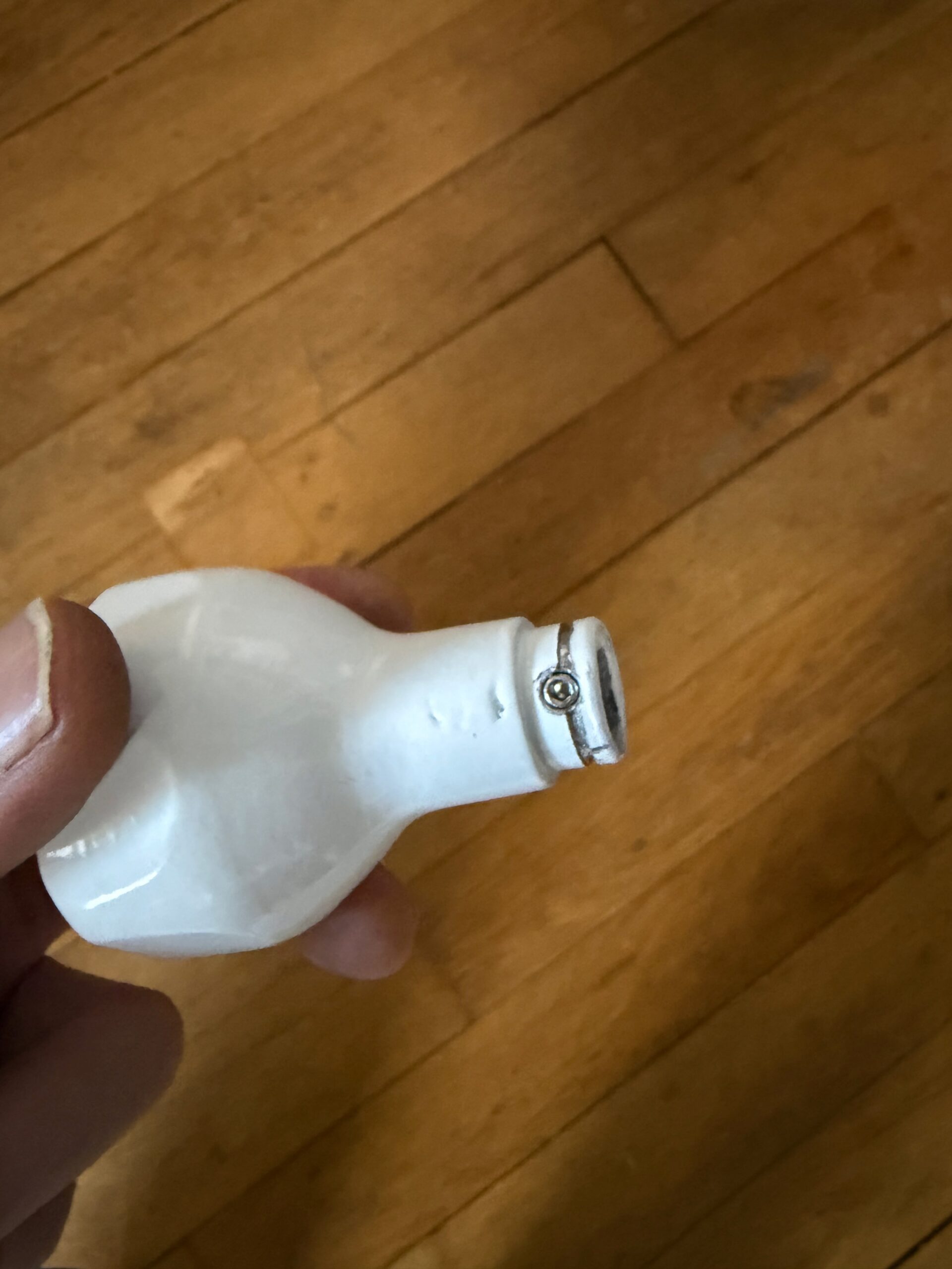 Remplacement d'une poignée originale au ressort affaibli